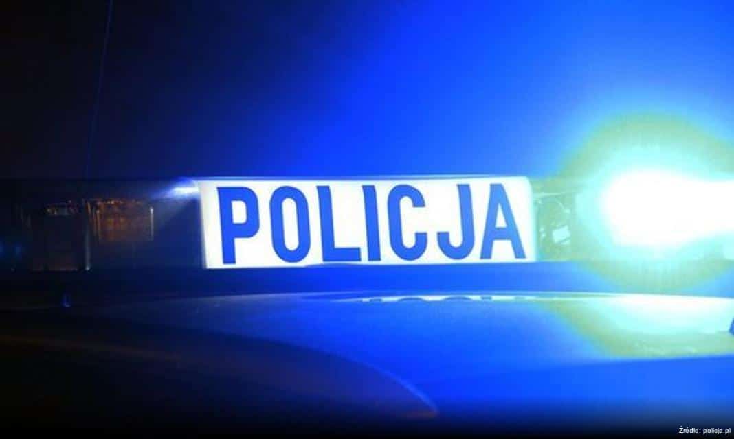 Skuteczna interwencja policji ratuje 90-letnią seniorkę przed przemocą