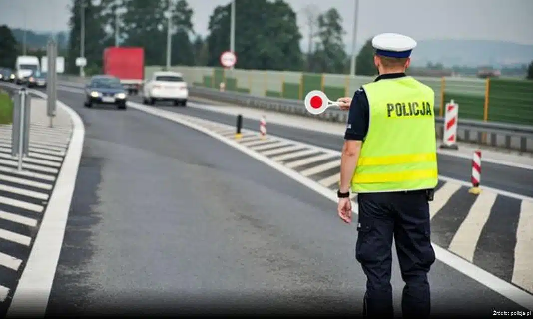 Apel o ostrożność na drogach w związku z zmiennymi warunkami pogodowymi
